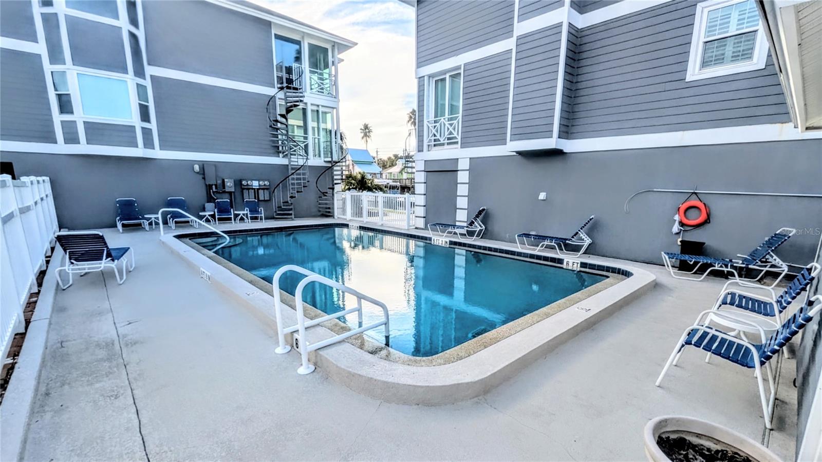 BOATYARD - Residential Lease