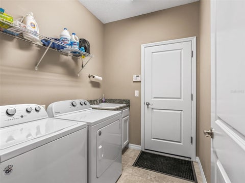 Tiny photo for 5647 NW 37th Lane Rd, Ocala, FL 34482 (MLS # OM729622)