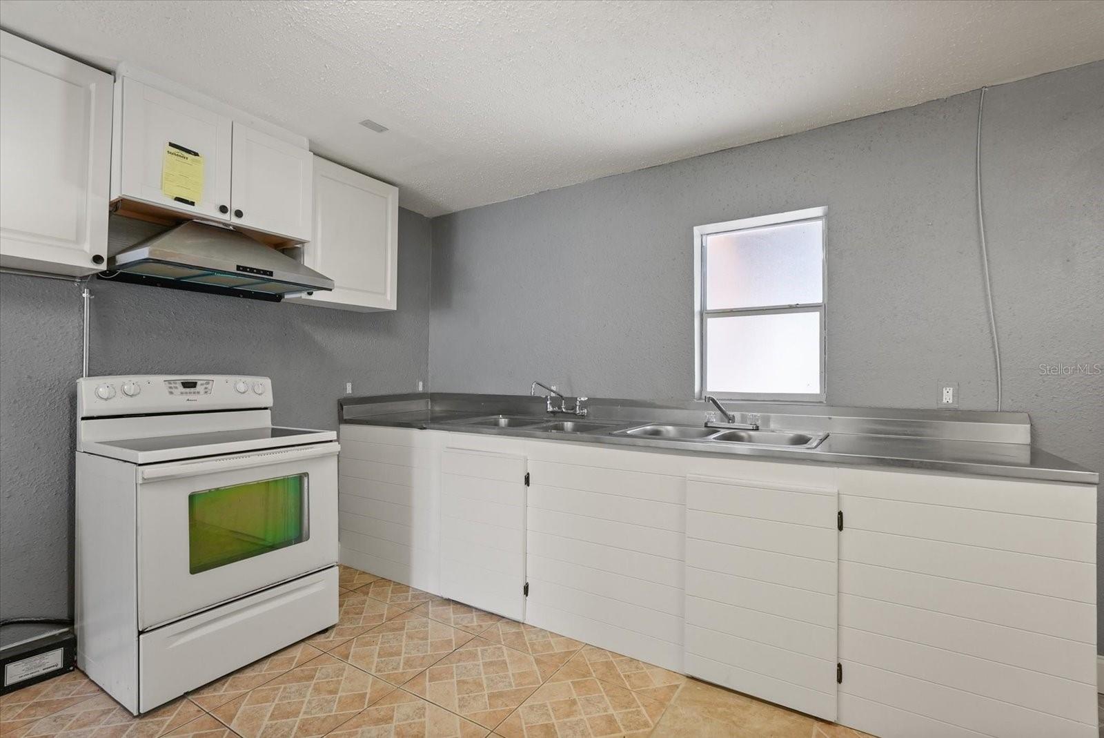 ANGEBILT ADD - Commercial Lease