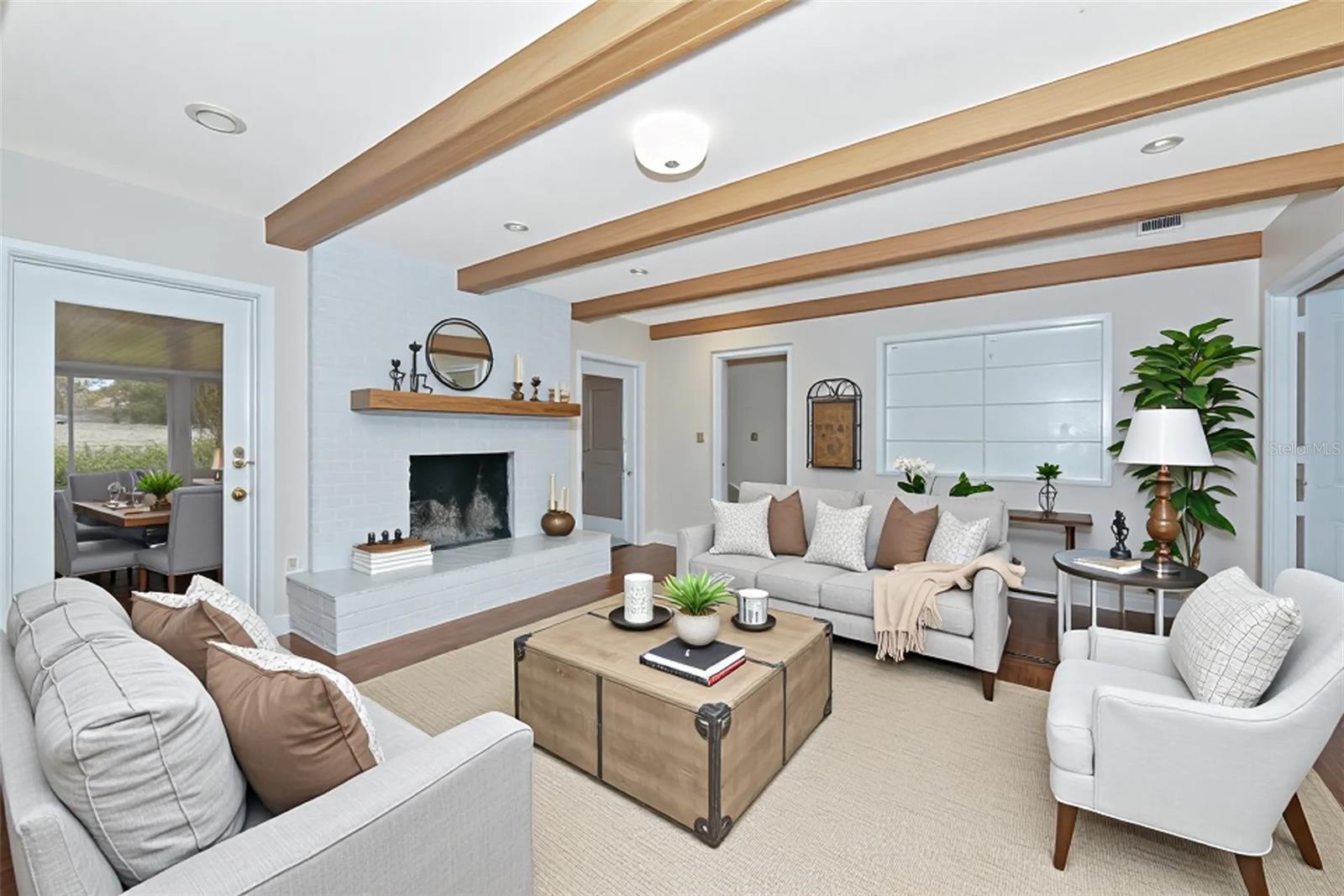 320 25TH STREET W