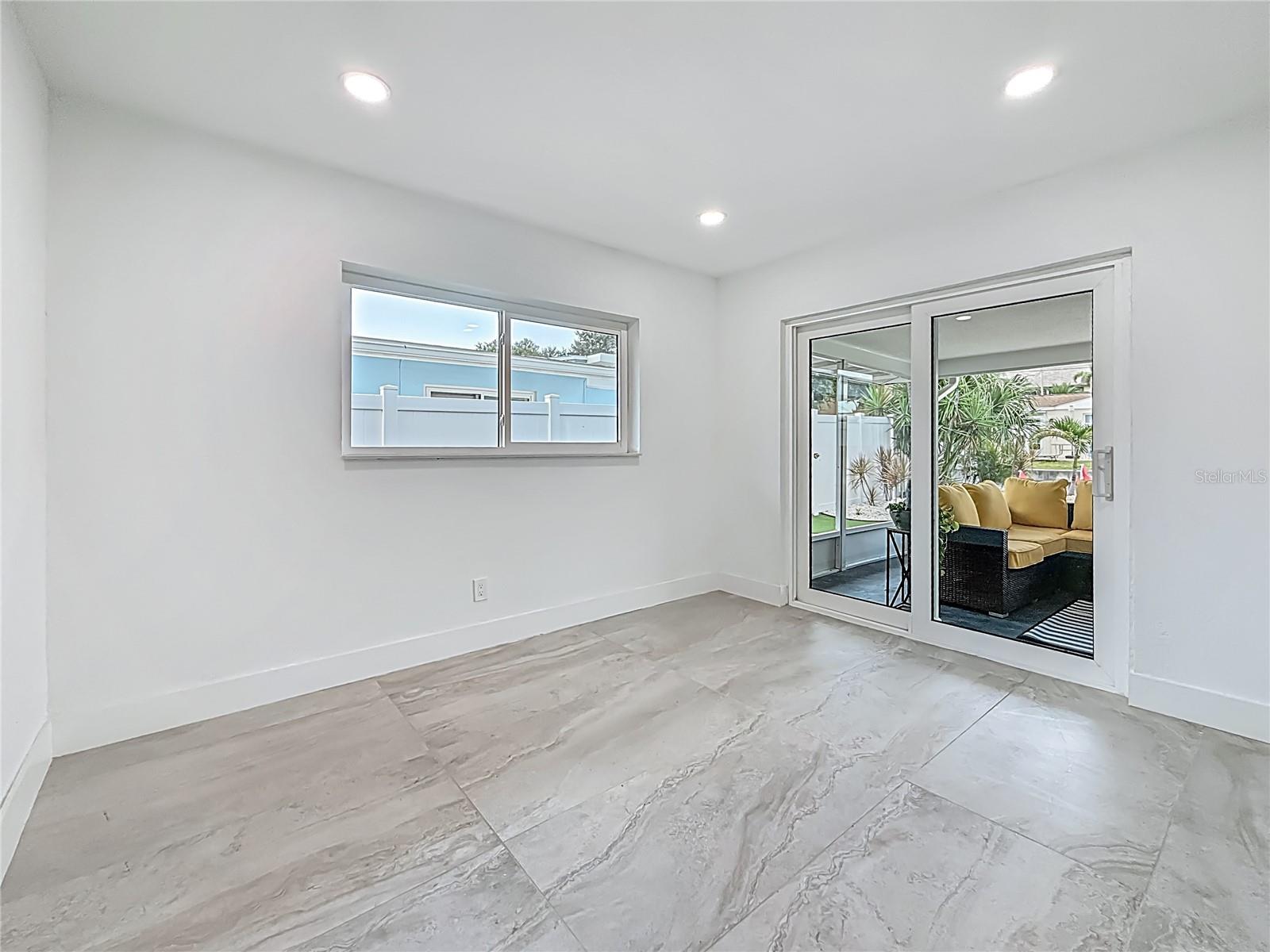 BAYWOOD SHORES 1ST ADD - Residential Lease