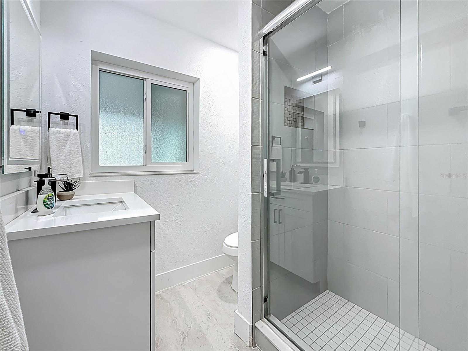 BAYWOOD SHORES 1ST ADD - Residential Lease