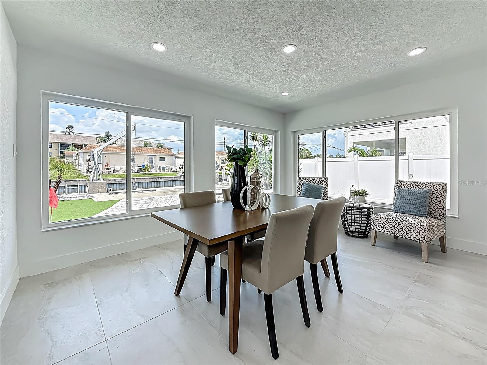 BAYWOOD SHORES 1ST ADD - Residential Lease