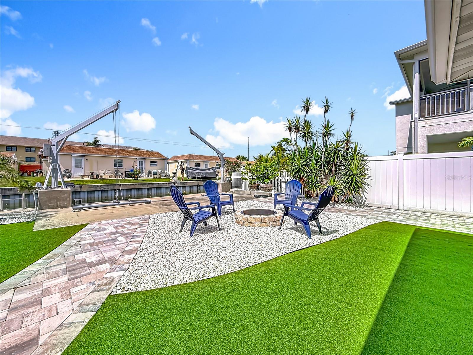 BAYWOOD SHORES 1ST ADD - Residential Lease