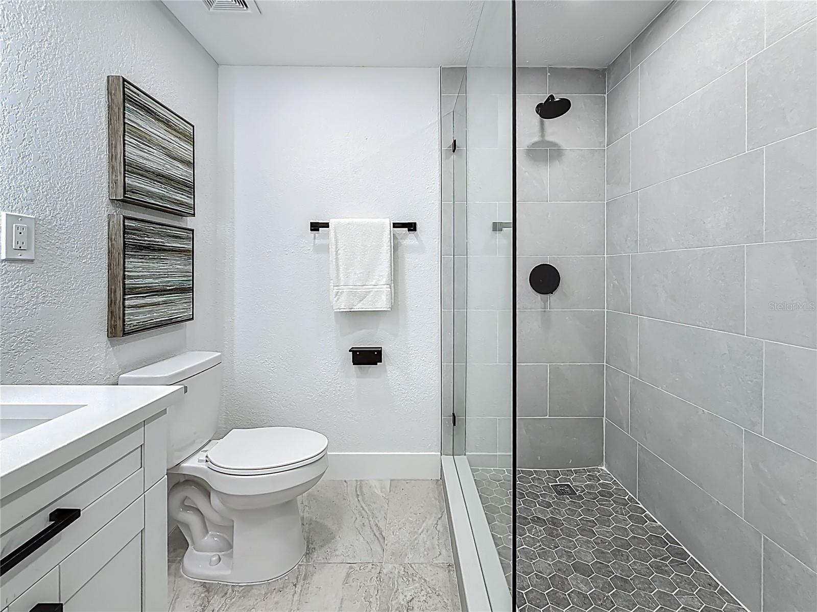 BAYWOOD SHORES 1ST ADD - Residential Lease