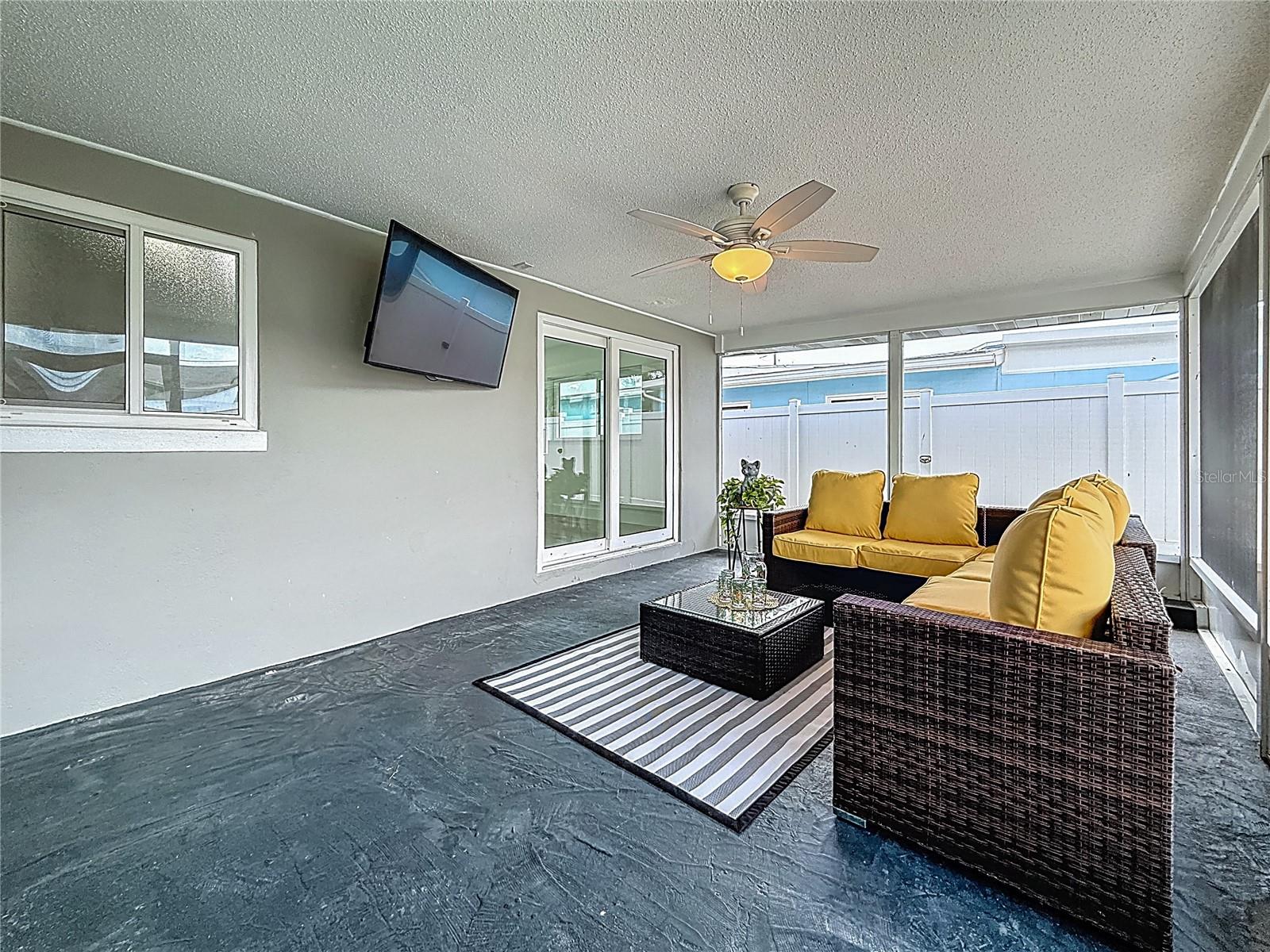 BAYWOOD SHORES 1ST ADD - Residential Lease