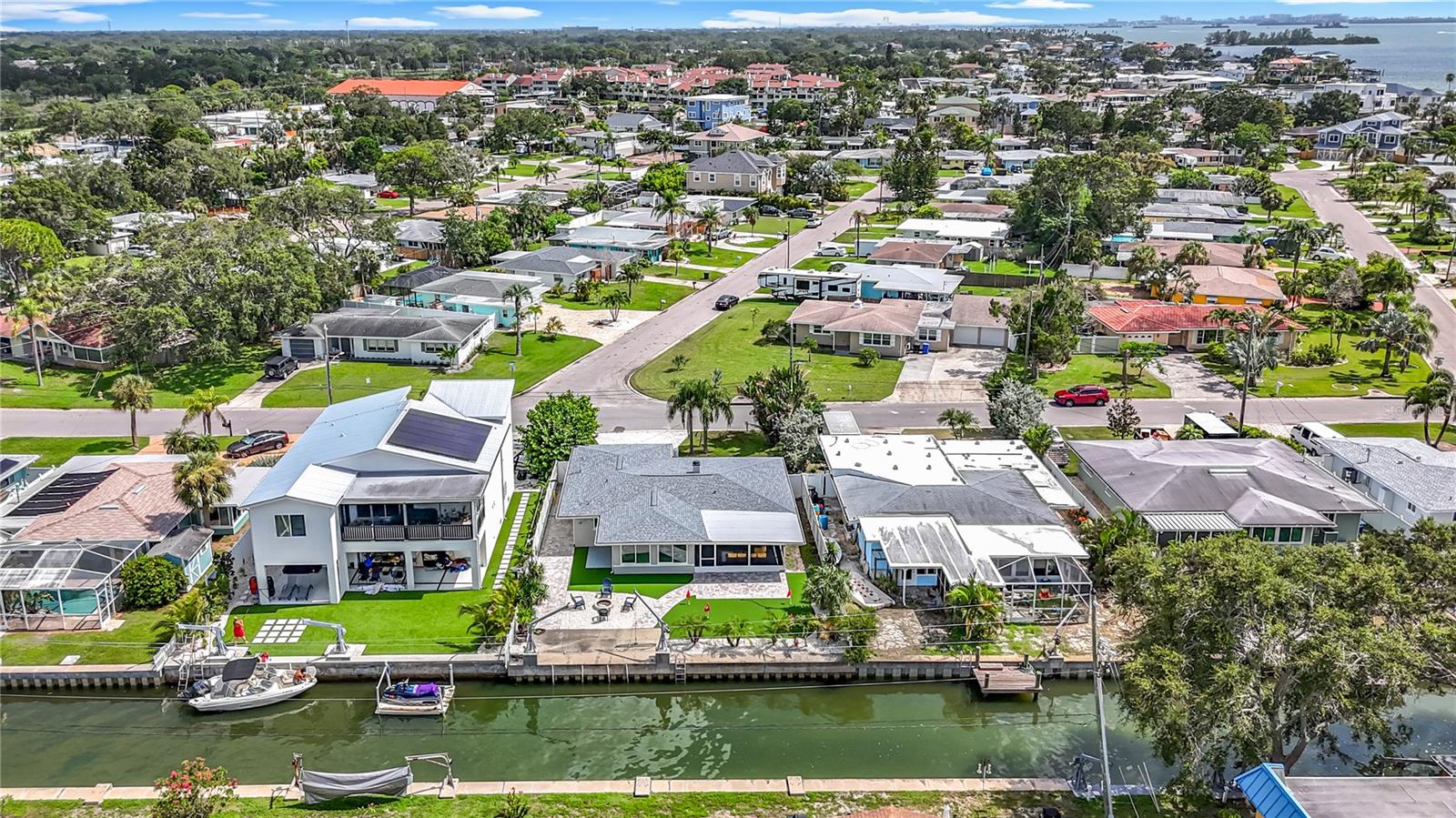 BAYWOOD SHORES 1ST ADD - Residential Lease
