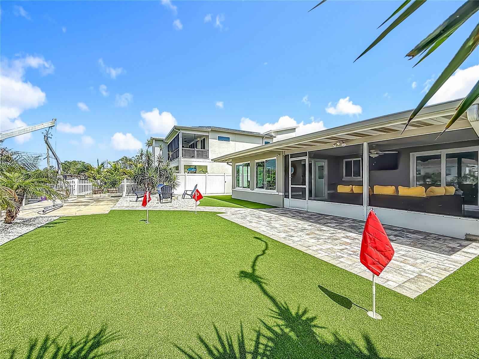 BAYWOOD SHORES 1ST ADD - Residential Lease