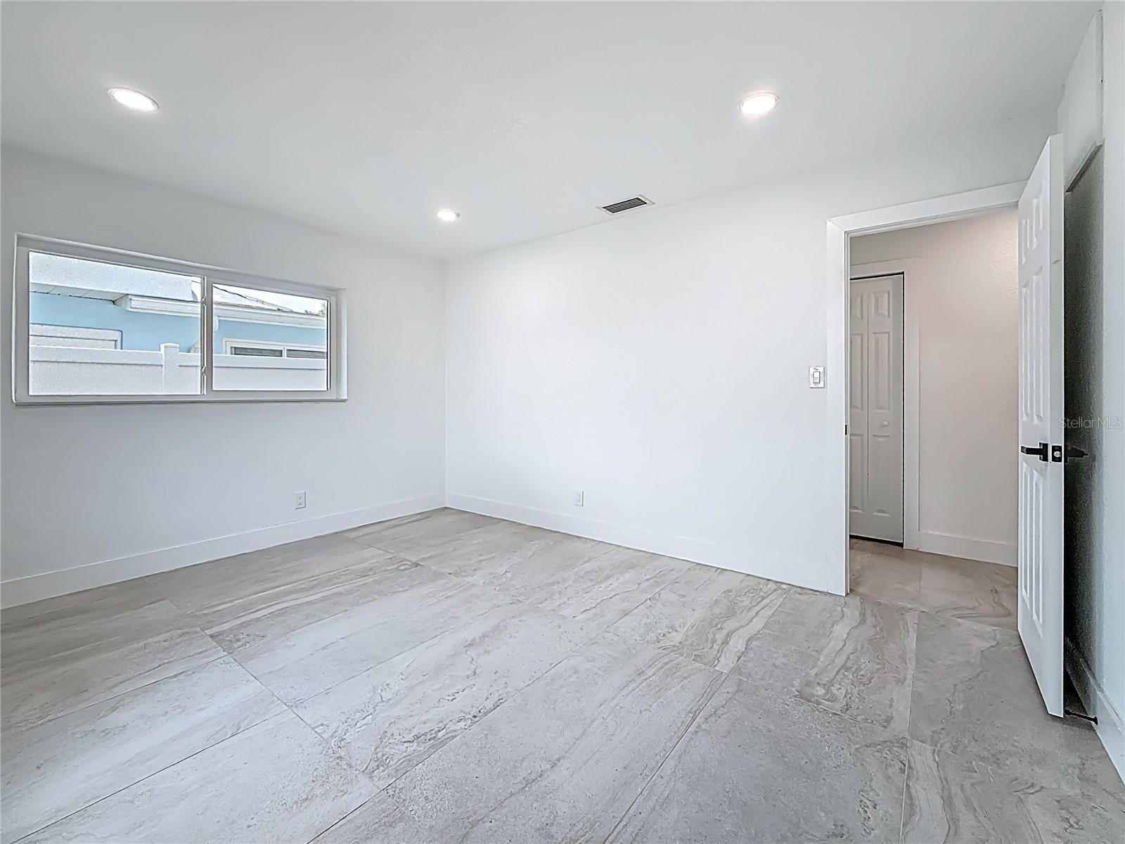BAYWOOD SHORES 1ST ADD - Residential Lease