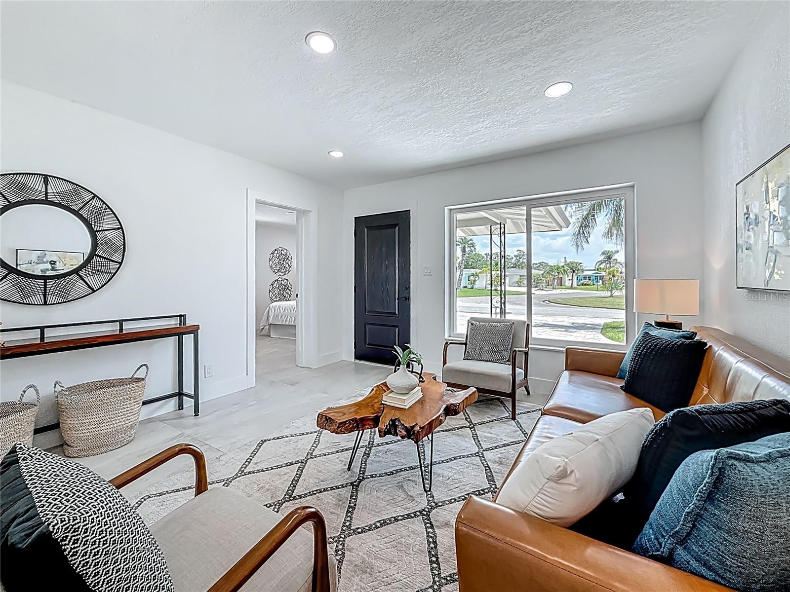 BAYWOOD SHORES 1ST ADD - Residential Lease