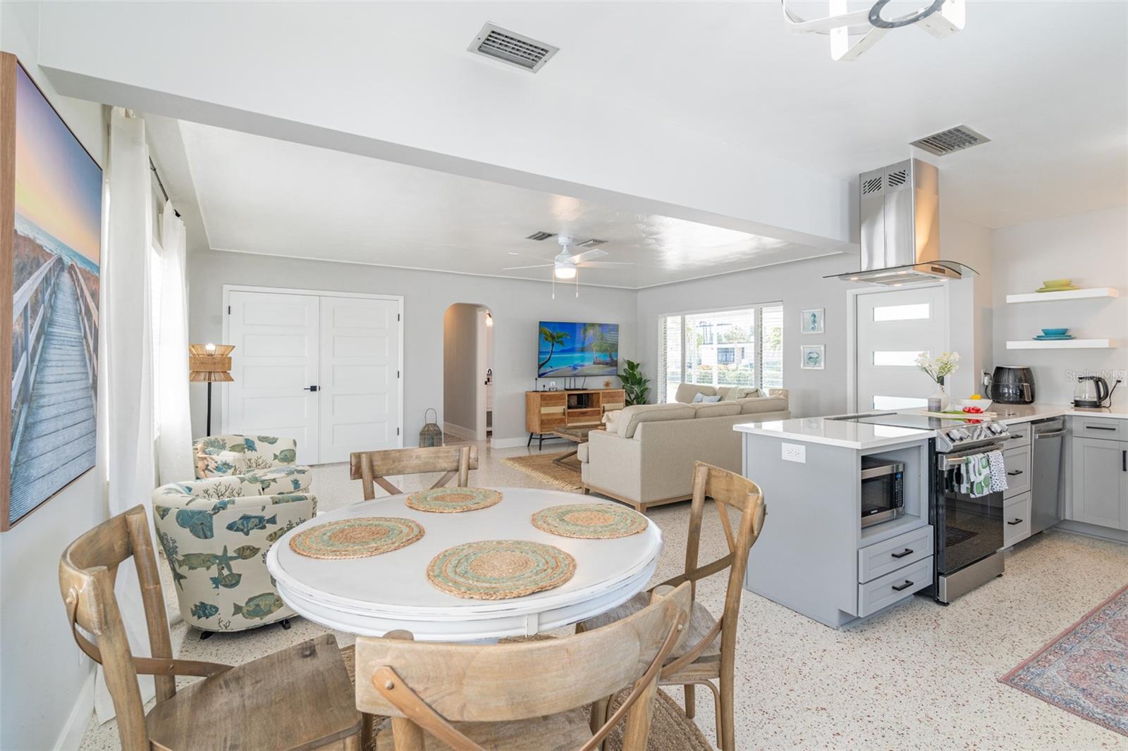 PASADENA SHORES - Residential Lease