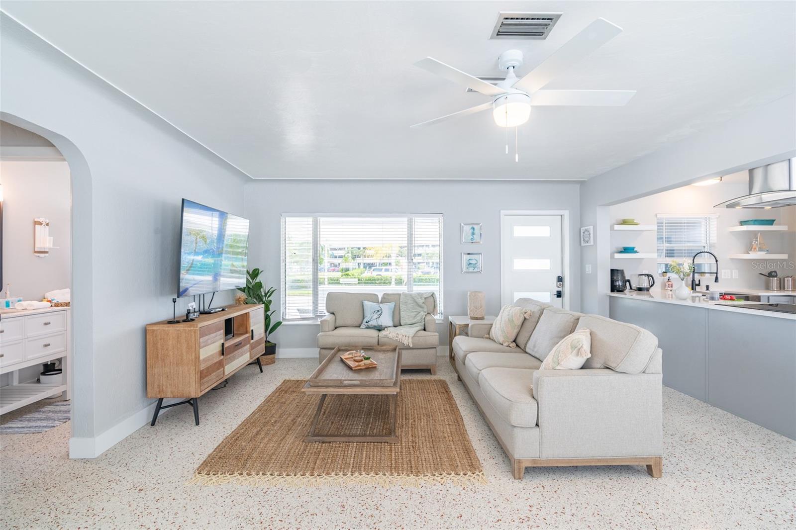 PASADENA SHORES - Residential Lease