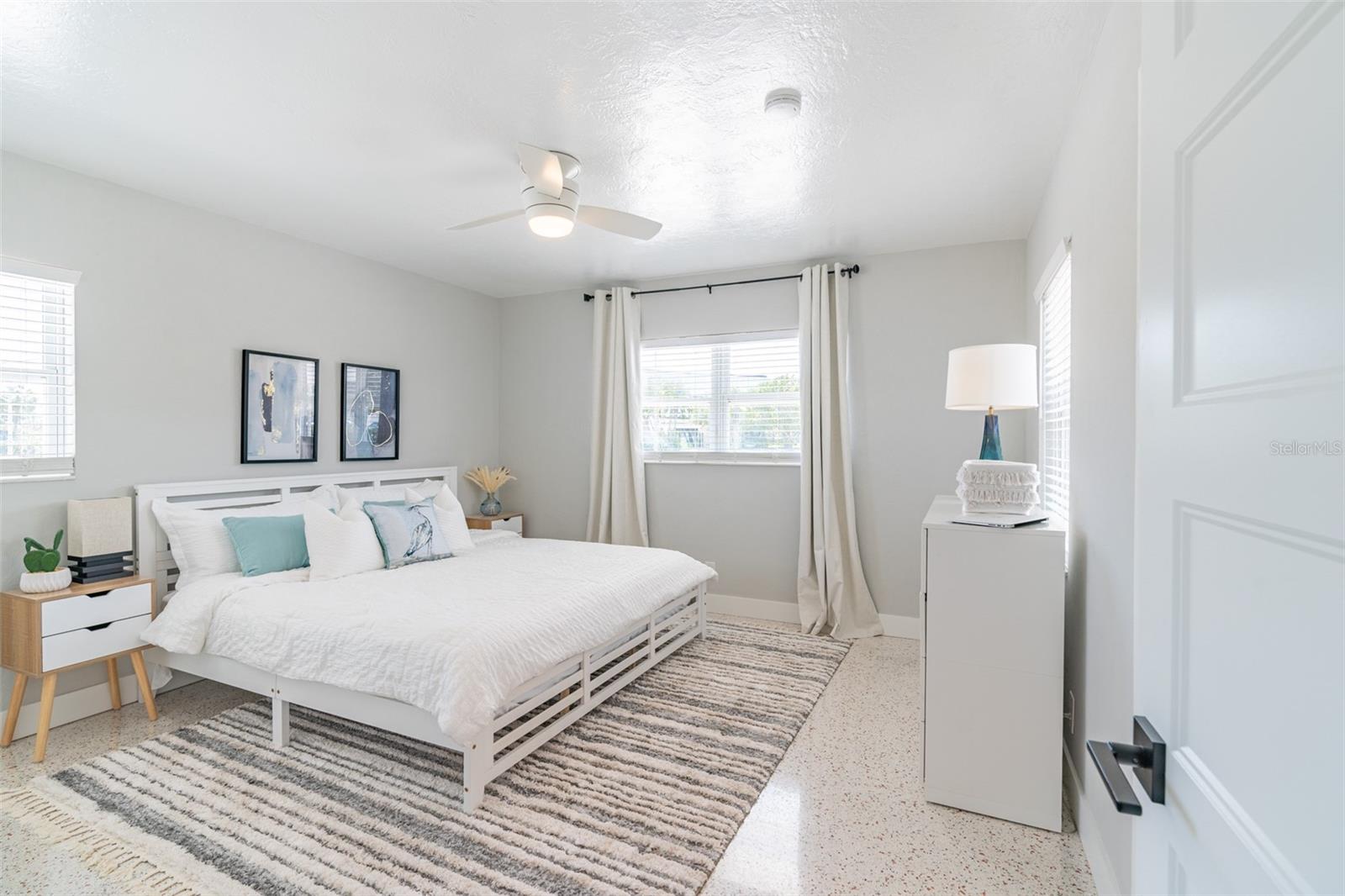 PASADENA SHORES - Residential Lease