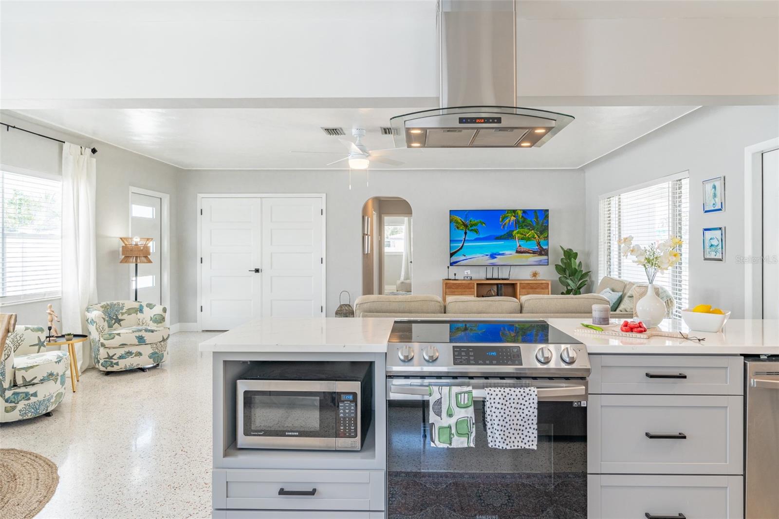 PASADENA SHORES - Residential Lease