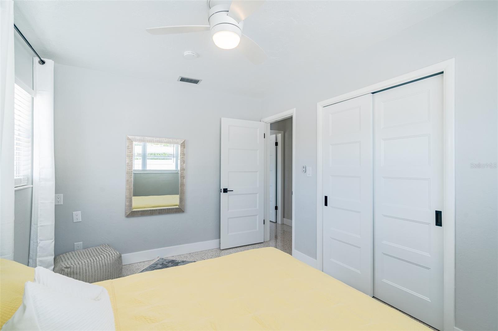 PASADENA SHORES - Residential Lease