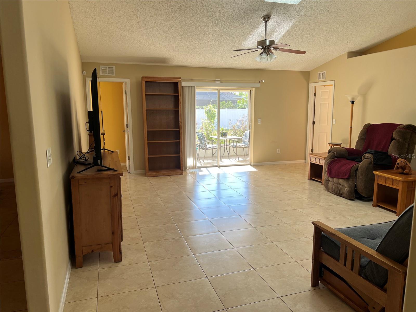 PINE LAKES - Residential