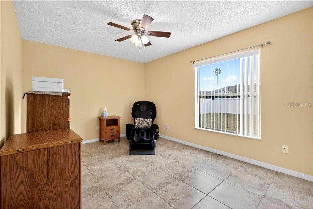 PINE LAKES - Residential