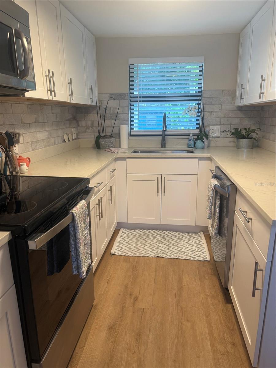 SARASOTA-VENICE CO SUB - Residential Lease