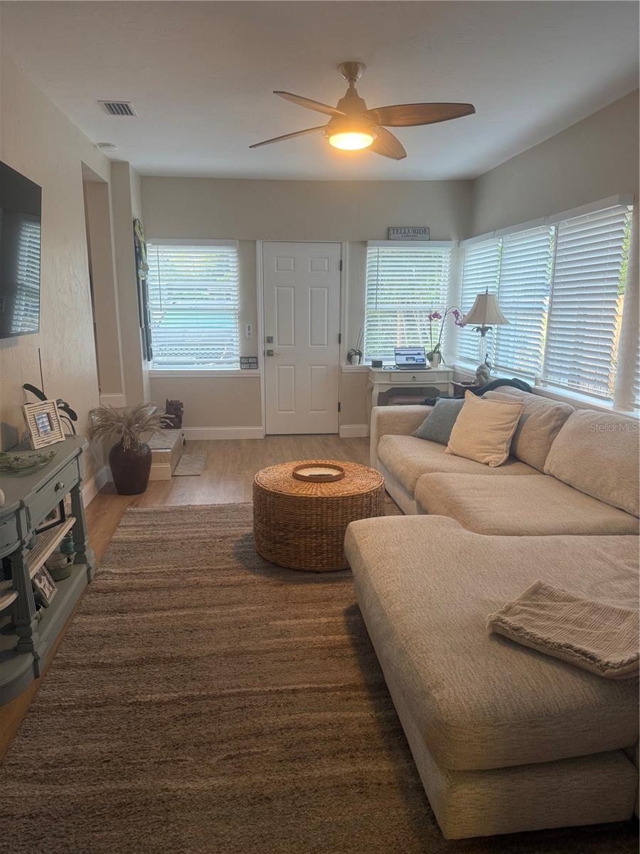 SARASOTA-VENICE CO SUB - Residential Lease