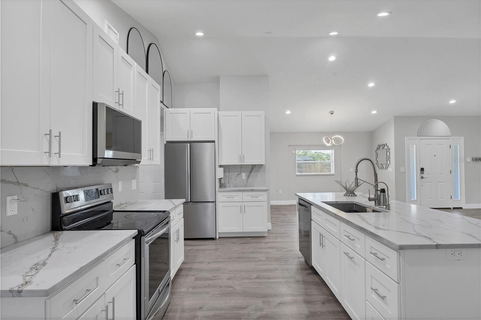 EASTPOINTE PH 2A - Residential Lease