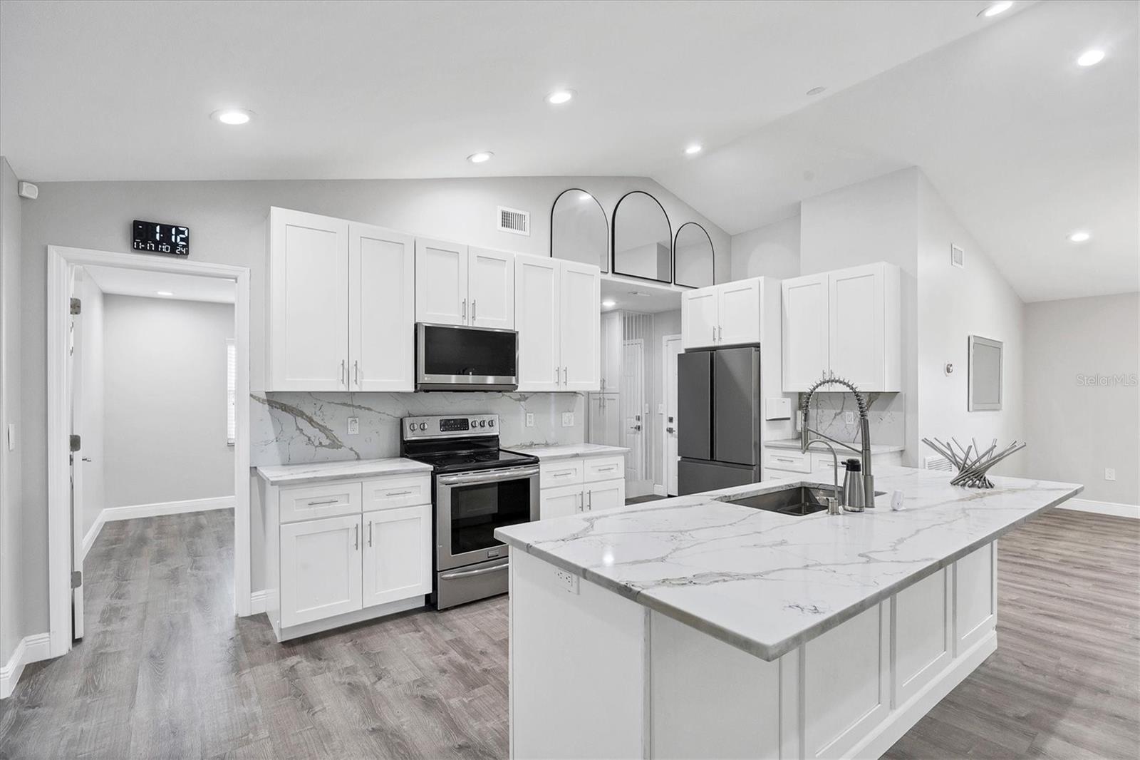 EASTPOINTE PH 2A - Residential Lease