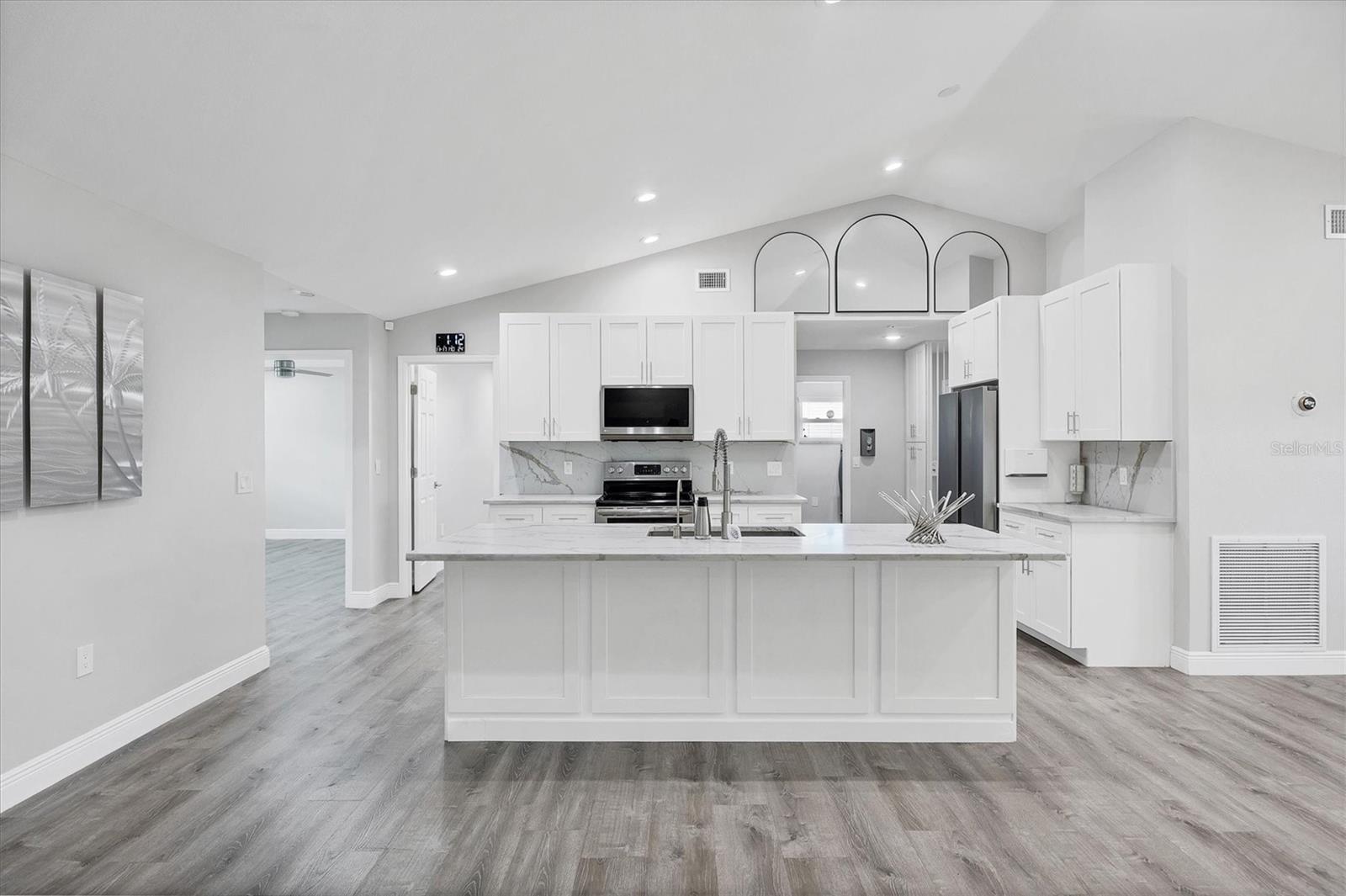 EASTPOINTE PH 2A - Residential Lease