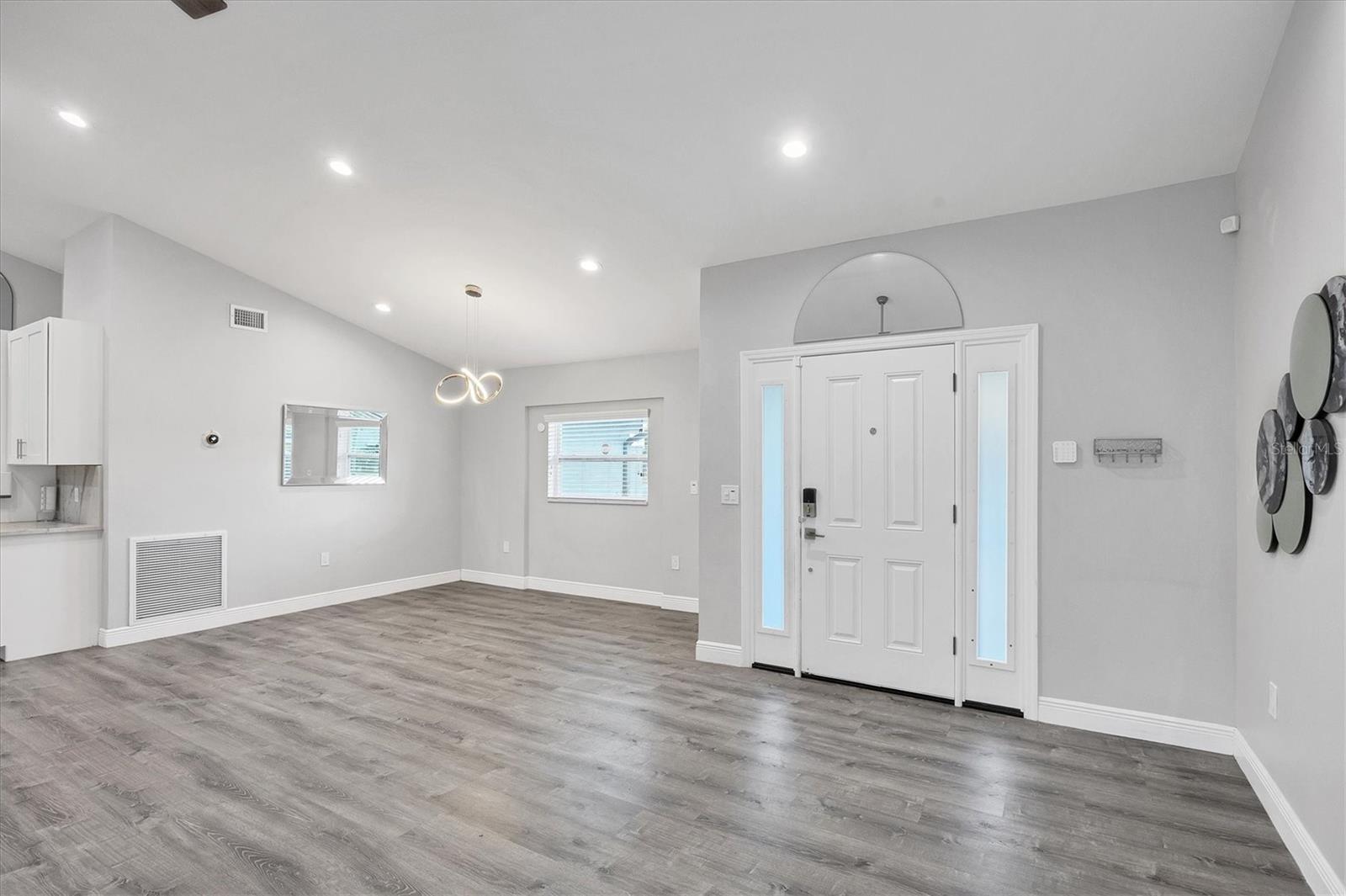 EASTPOINTE PH 2A - Residential Lease