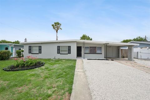Photo of 7019 Alvina Way, Orlando, FL 32822 (MLS # O6407542)