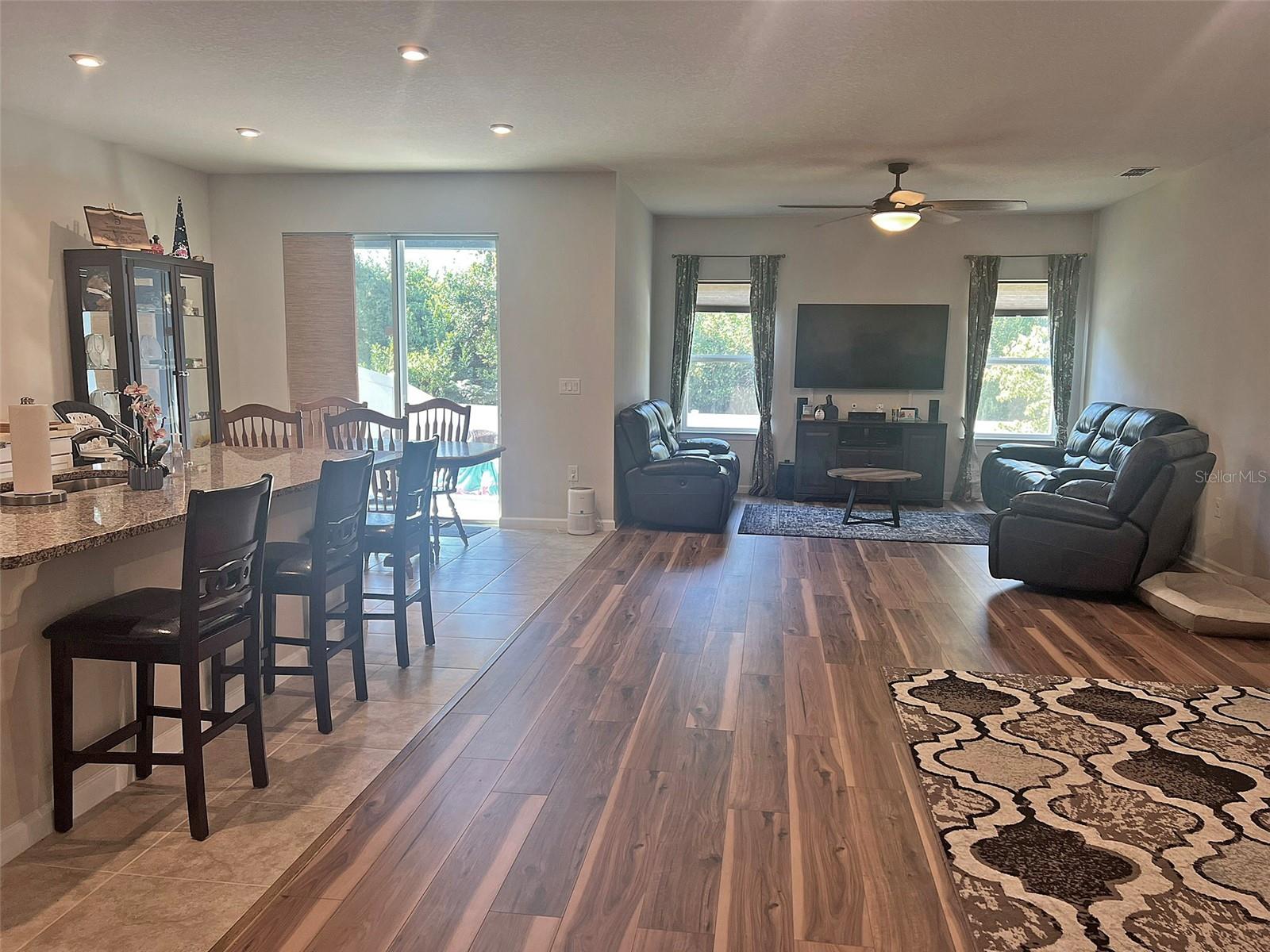 DORA LANDINGS - Residential