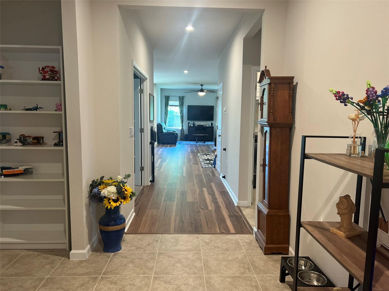 DORA LANDINGS - Residential