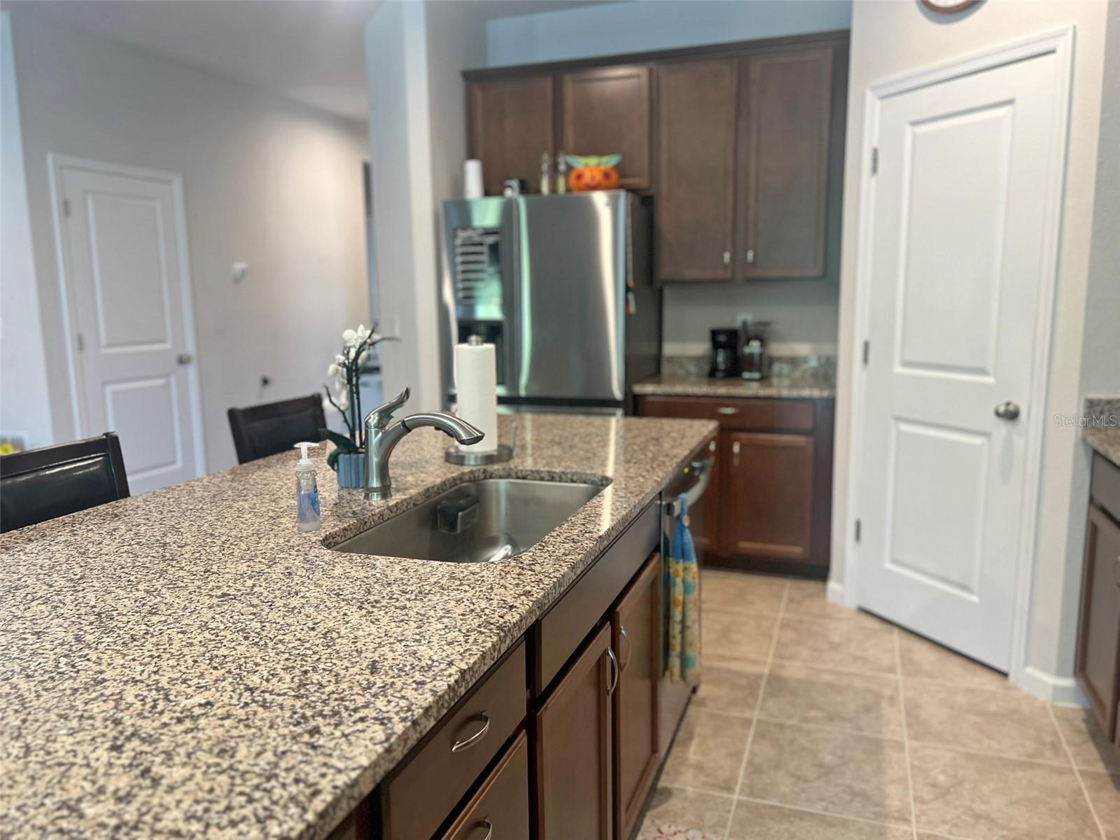 DORA LANDINGS - Residential