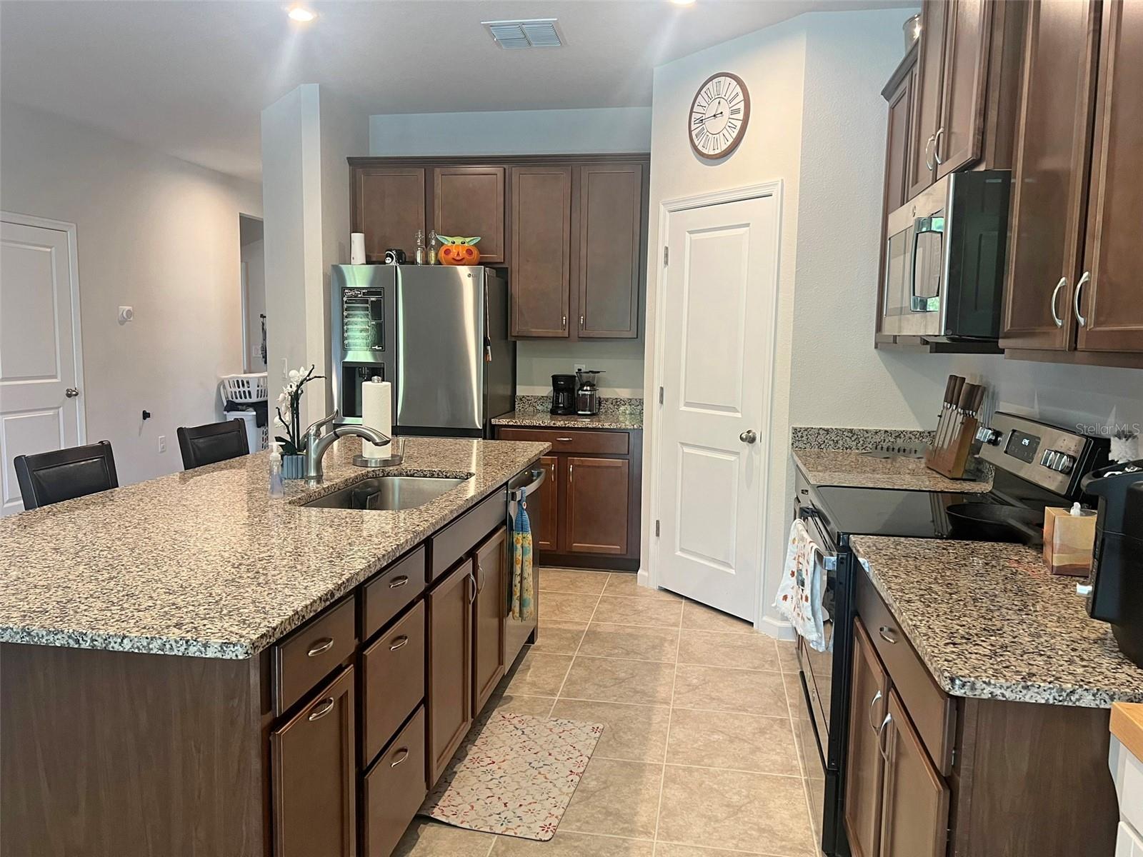 DORA LANDINGS - Residential