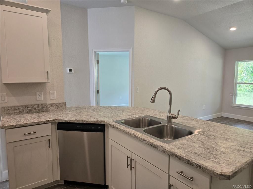 Photo of 1028 Ibis Circle, Inverness, FL 34453 (MLS # OM709207)