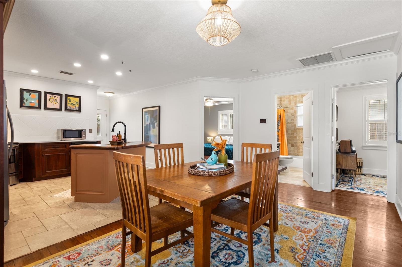 1217 NOBLE PLACE