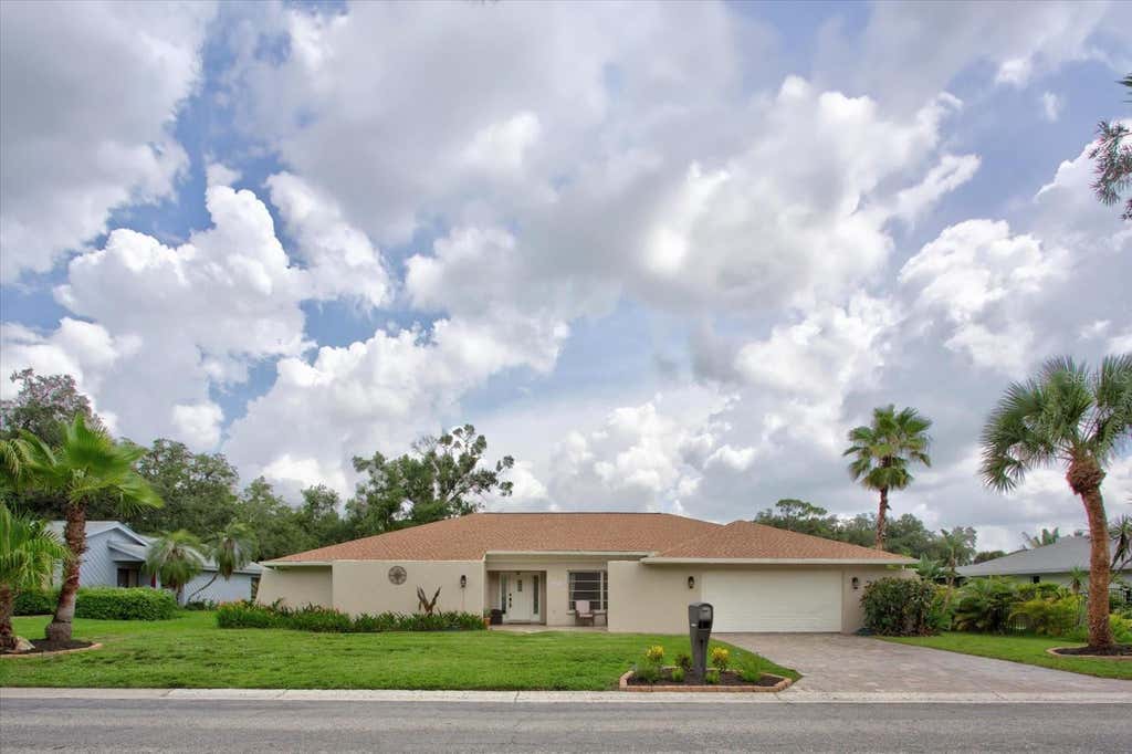 Photo of 4872 Hawkshead Park, Sarasota, FL 34241 (MLS # A4700754)