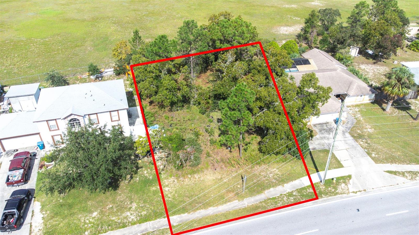 A perfect space for a new home! Come check out this quarter acre, centrally located residential lot in Spring Hill! The lot is adjacent to other houses, so public water/sewer and electricity are available. Publix, Spring Hill Elementary School, Providence Church and much more are very close by! You’re 9 minutes away from Weeki Wachee Spring! This property is in Flood Zone X (lowest possible chance of flooding of all zones, no flood insurance required)! If you plan a day in Tampa, it’s less than an hour away from downtown... Come build your dream home!