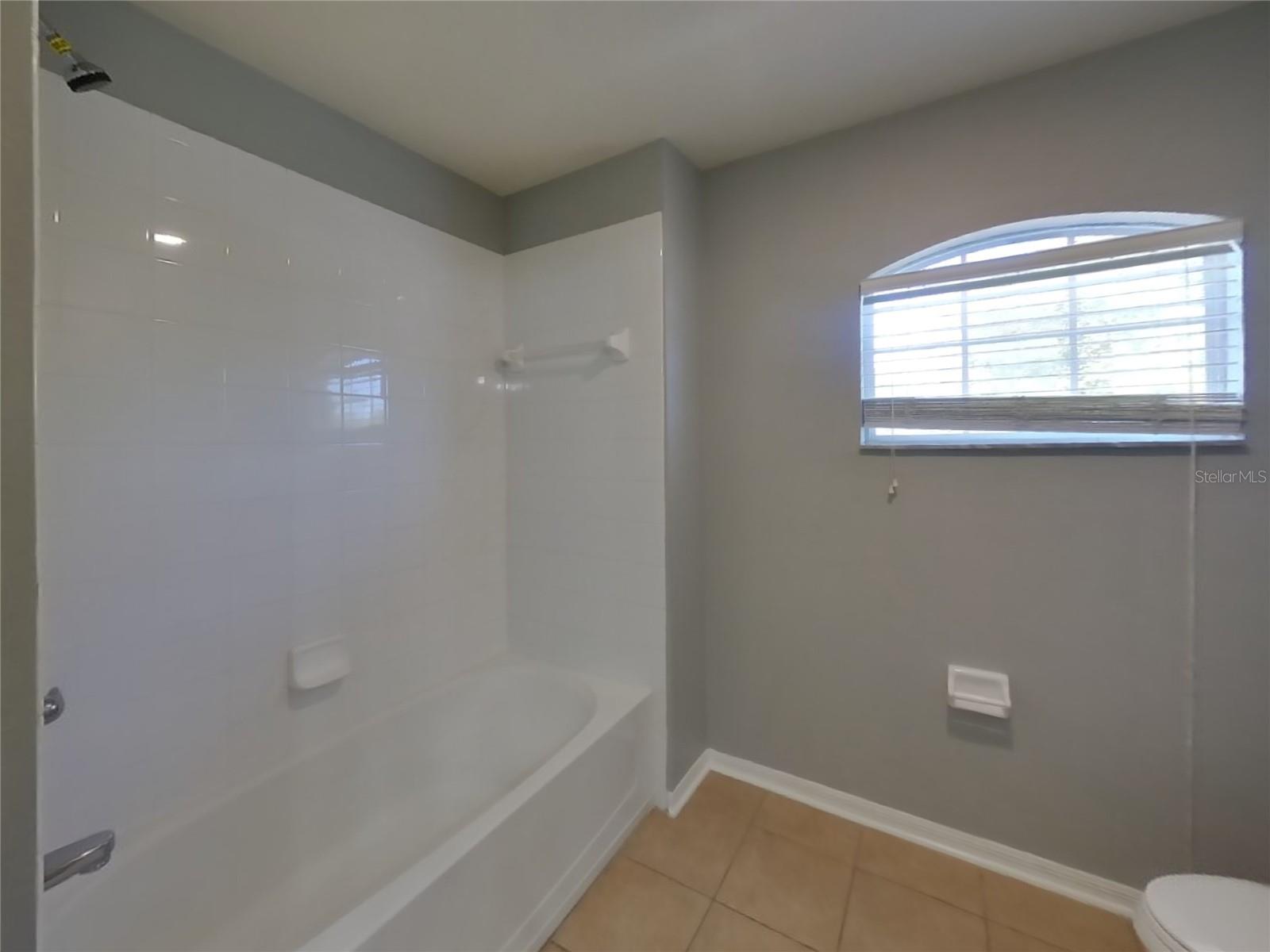 BROOKFIELD ESTATES - Residential Lease