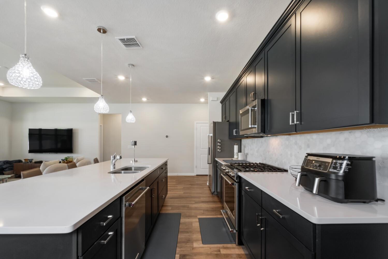 DEL WEBB OASIS PH 3 - Residential Lease