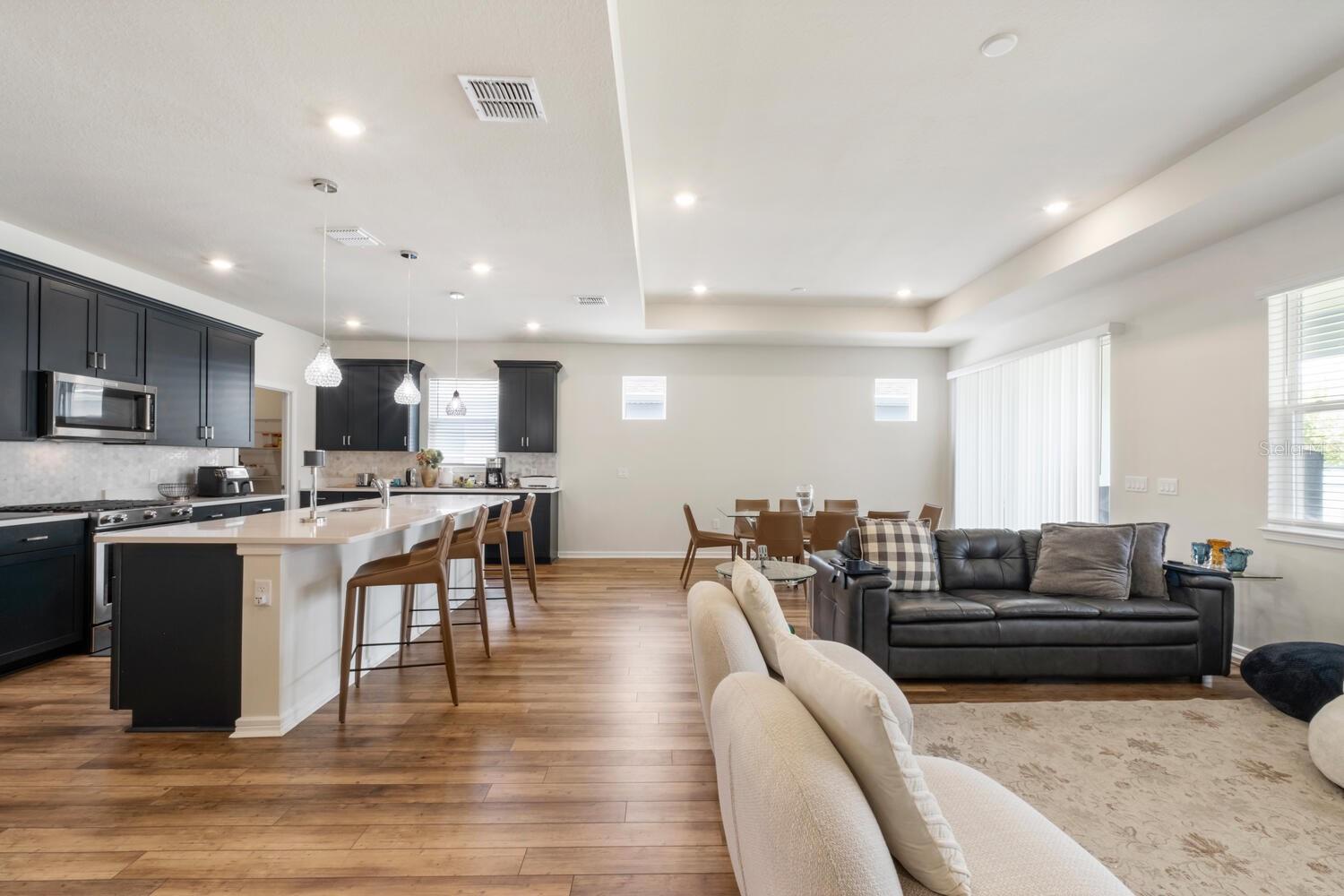DEL WEBB OASIS PH 3 - Residential Lease