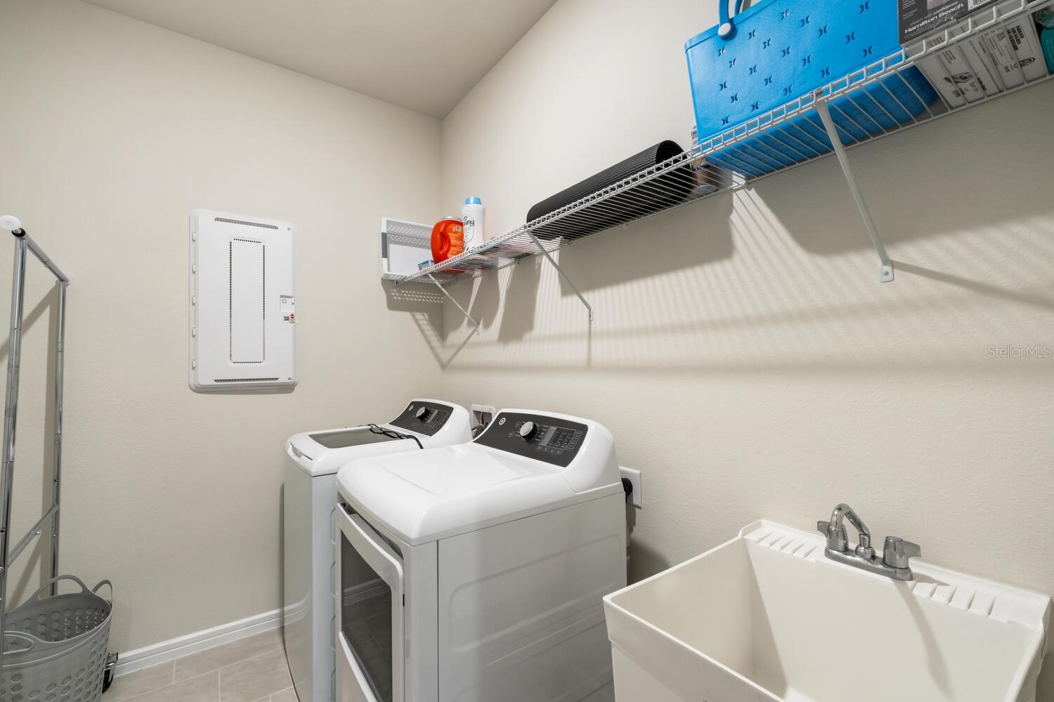 DEL WEBB OASIS PH 3 - Residential Lease