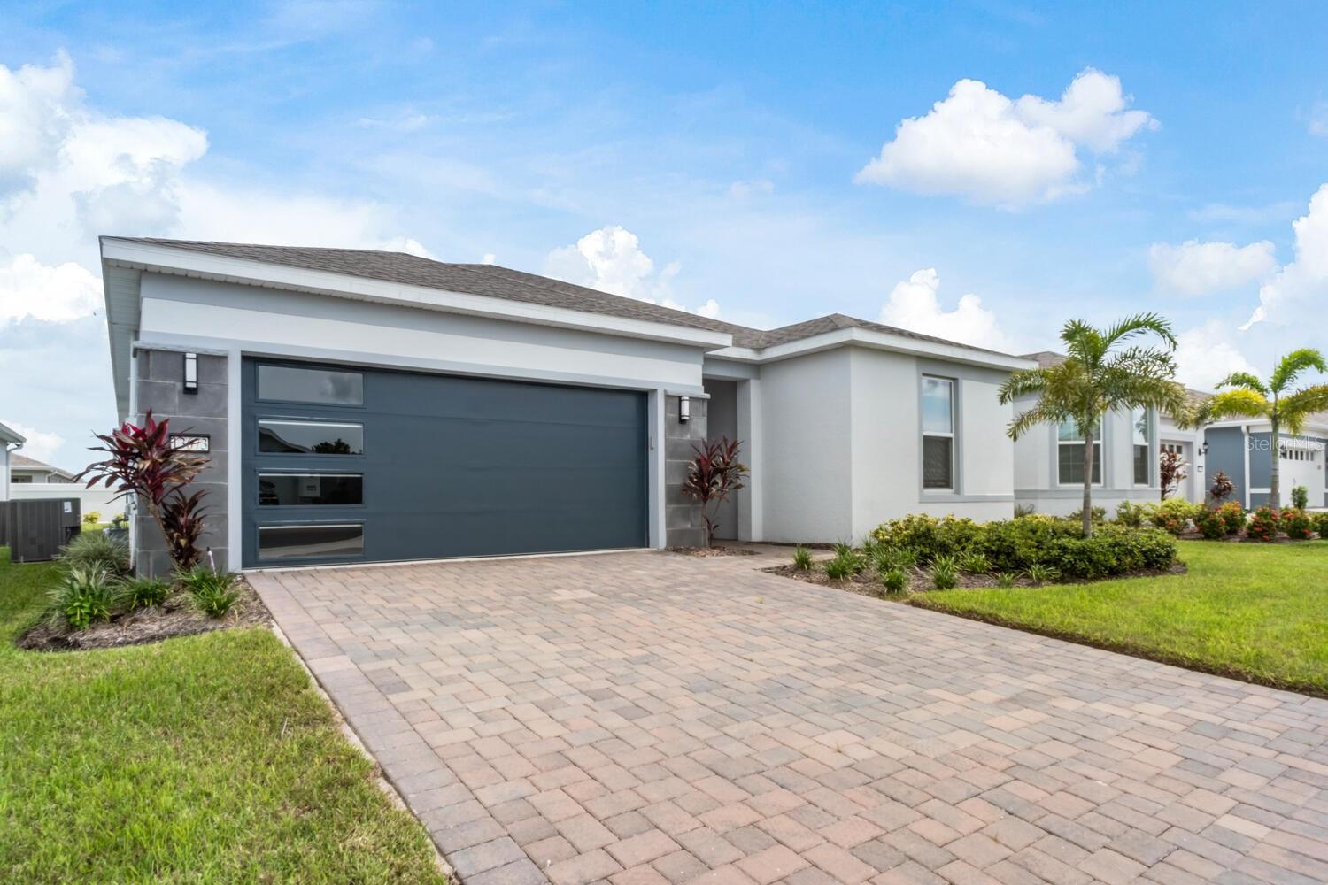 DEL WEBB OASIS PH 3 - Residential Lease