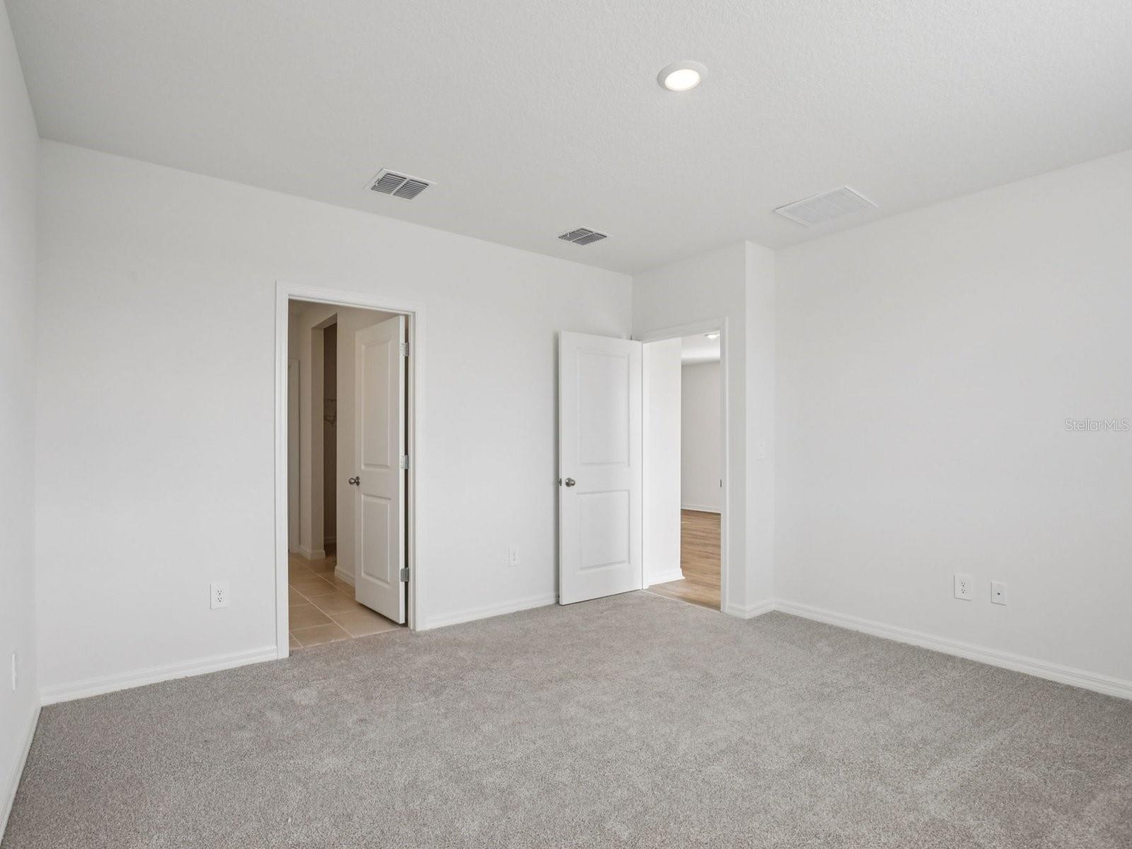 MAGNOLIA BAY - Residential