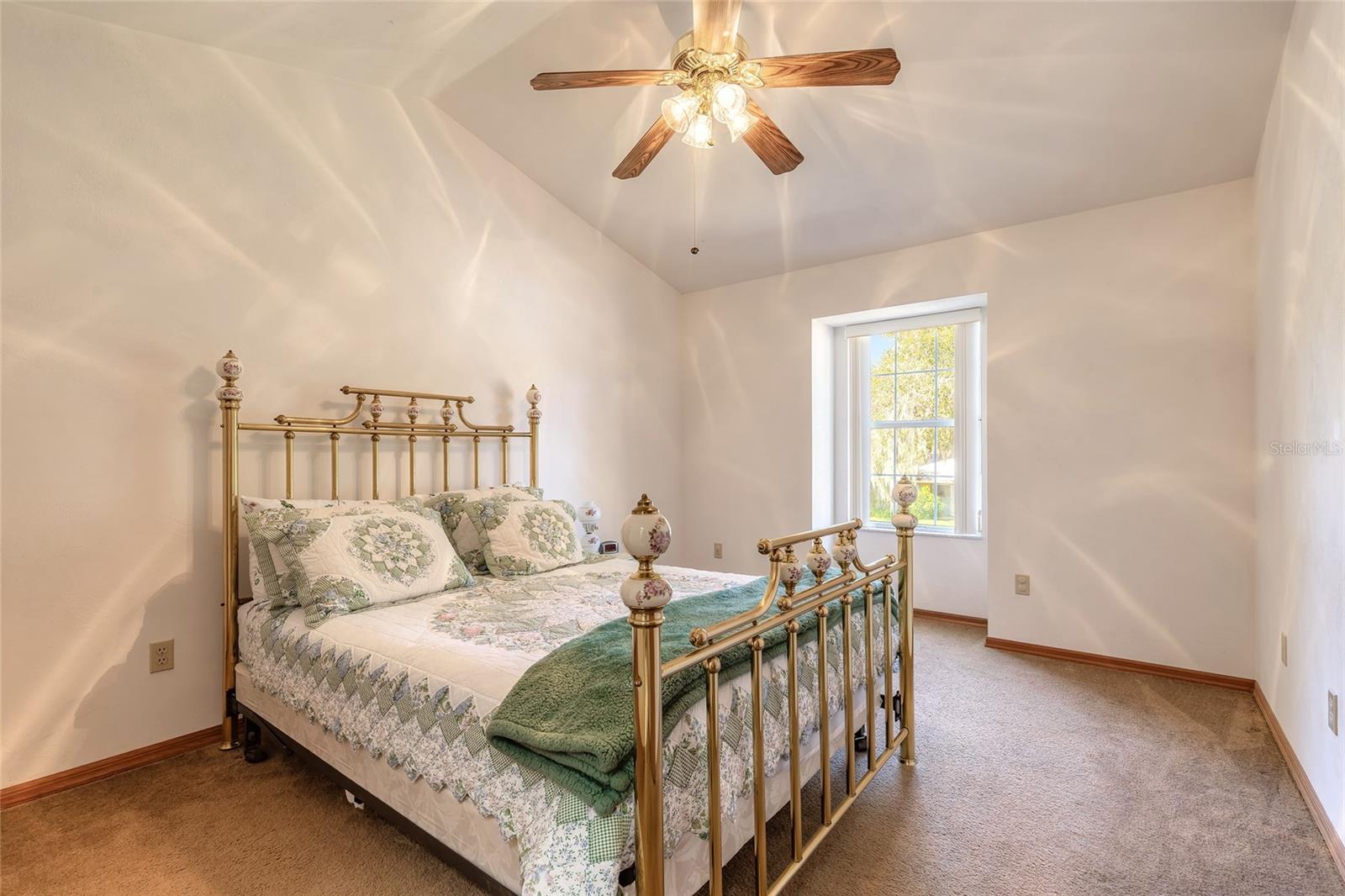 SOUTHERN OAKS - Residential