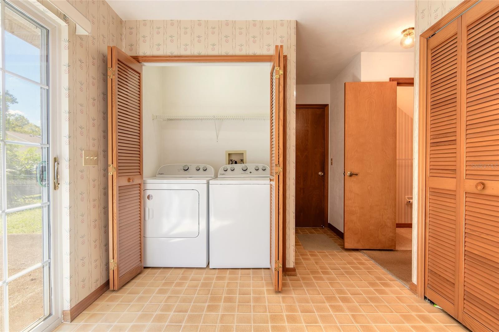 SOUTHERN OAKS - Residential