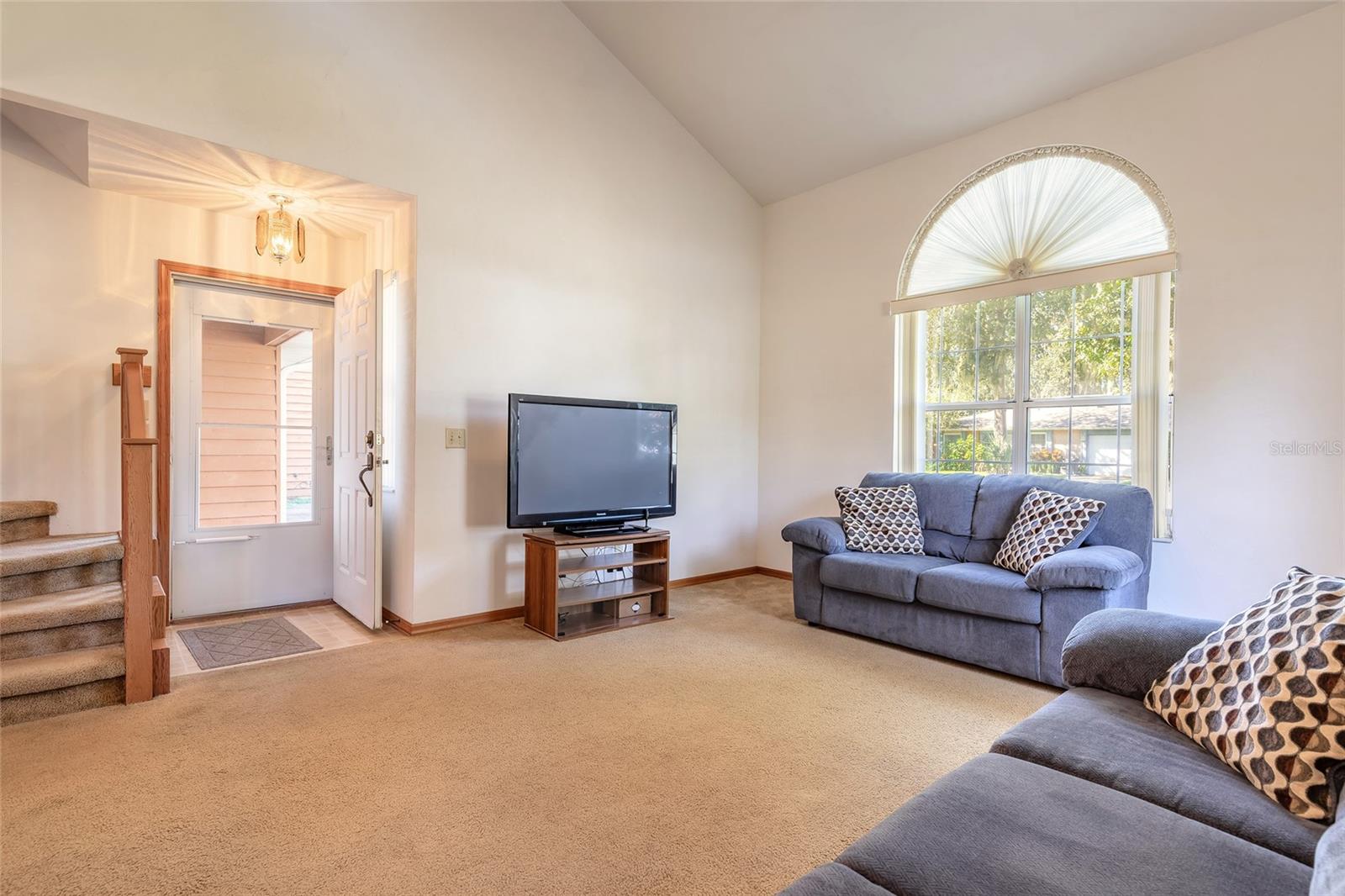 1126 SQUIRREL NEST LANE