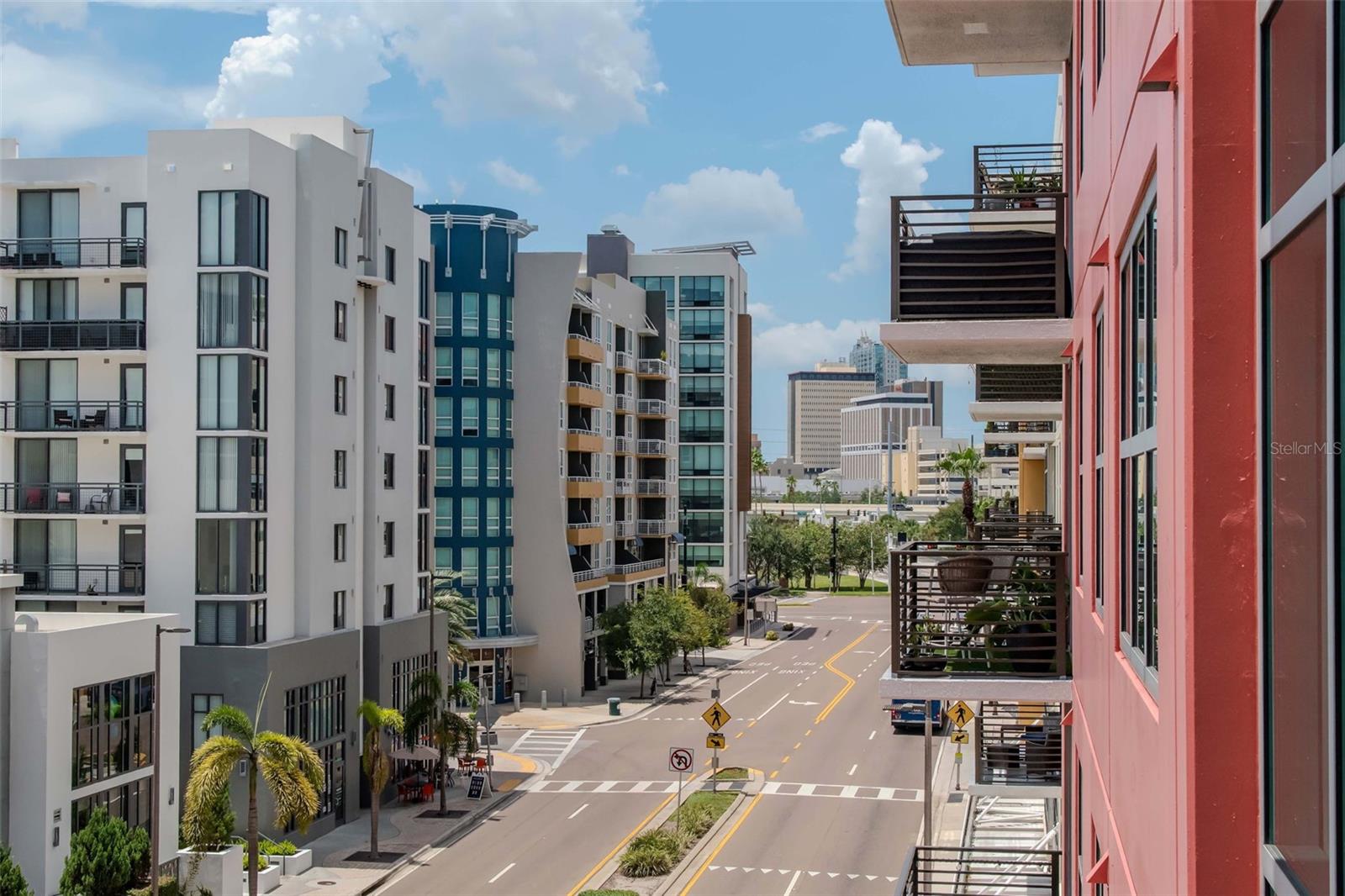 GRAND CENTRAL AT KENNEDY RESID - Residential
