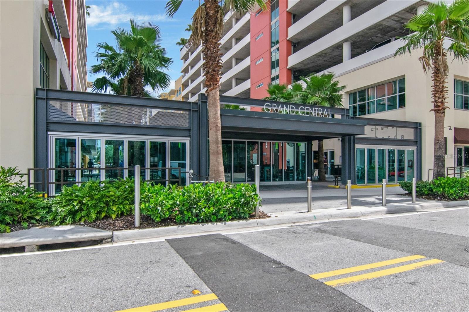GRAND CENTRAL AT KENNEDY RESID - Residential