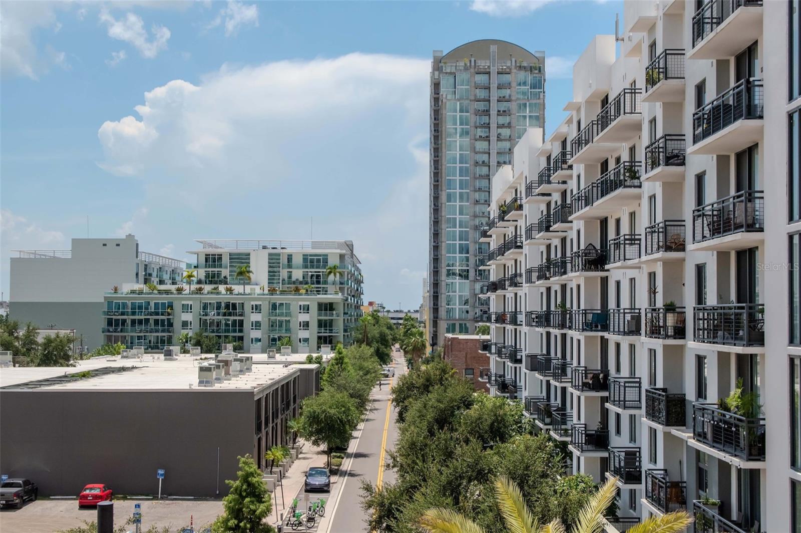 GRAND CENTRAL AT KENNEDY RESID - Residential