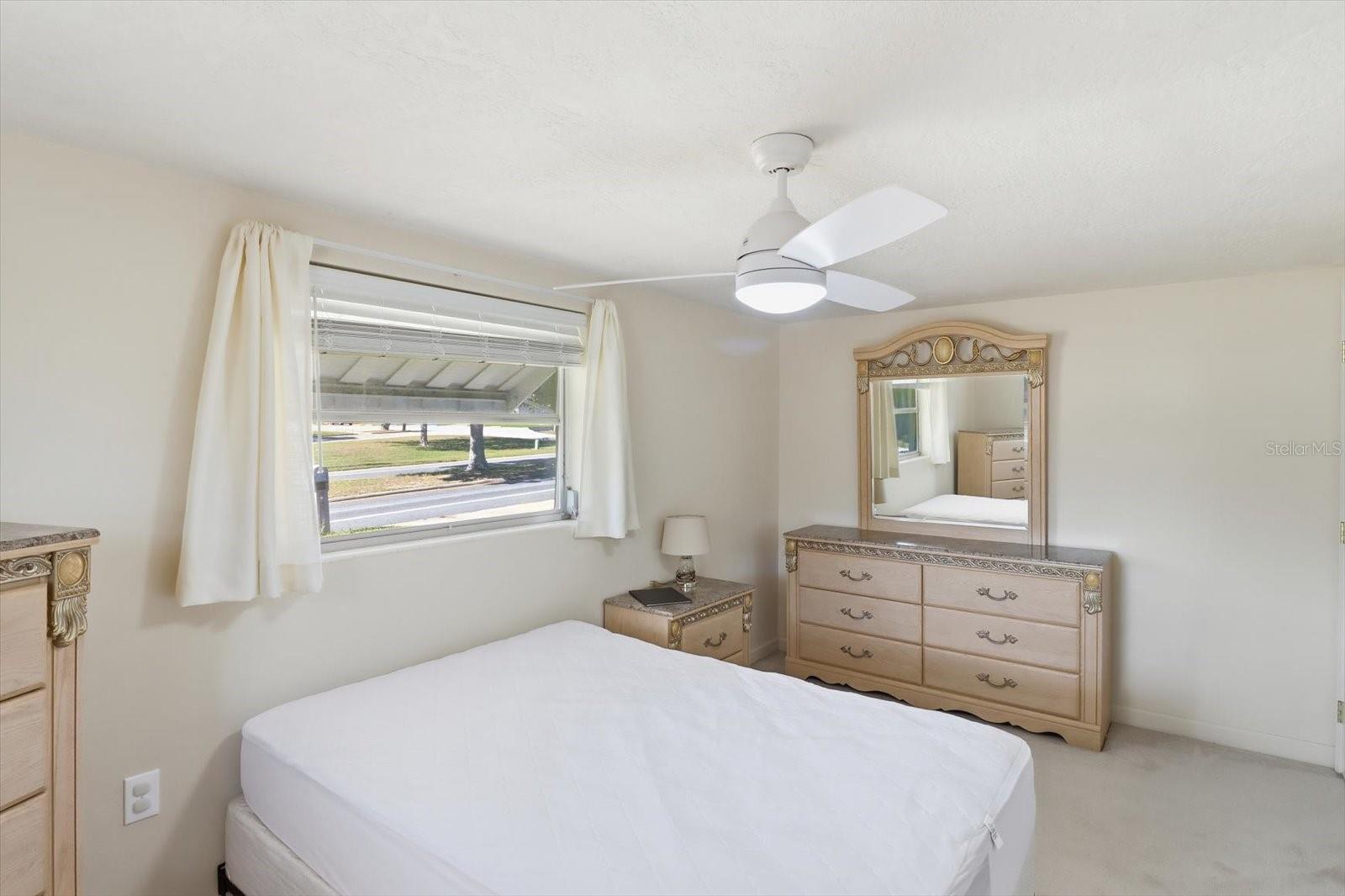 BEVERLY HILLS UNIT 04 - Residential