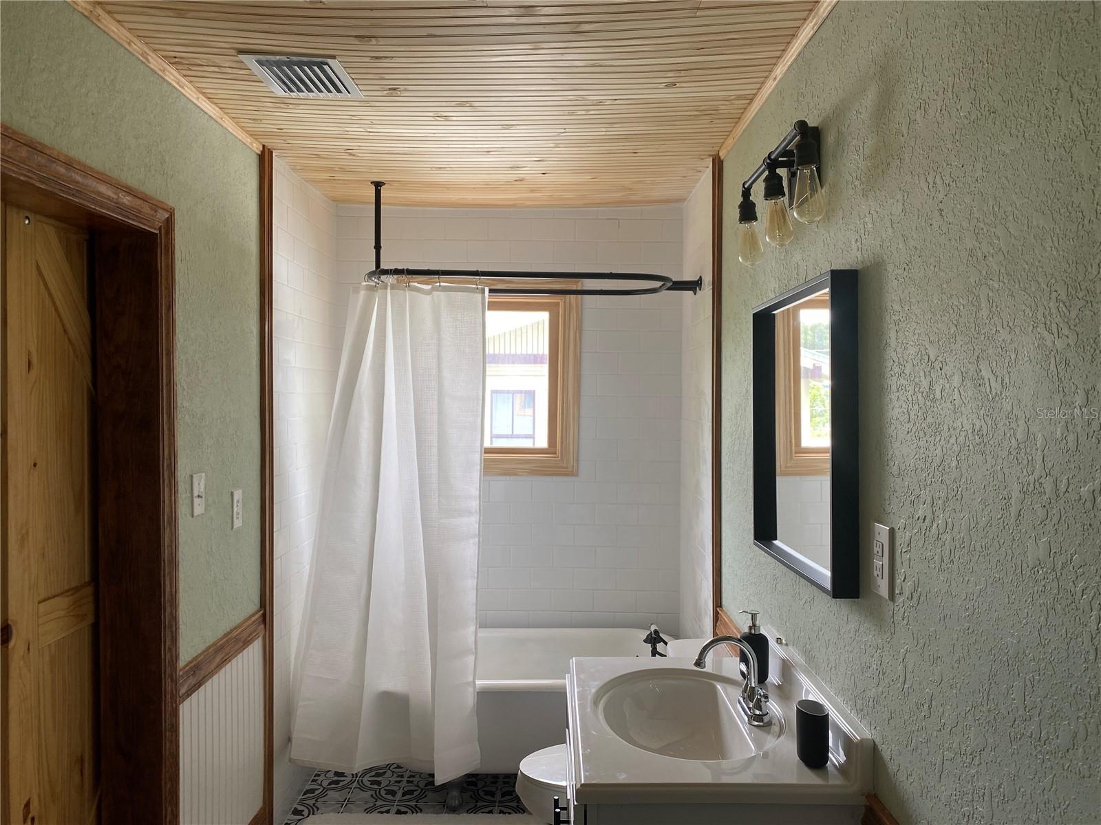 BONNIEHAVEN - Commercial Sale